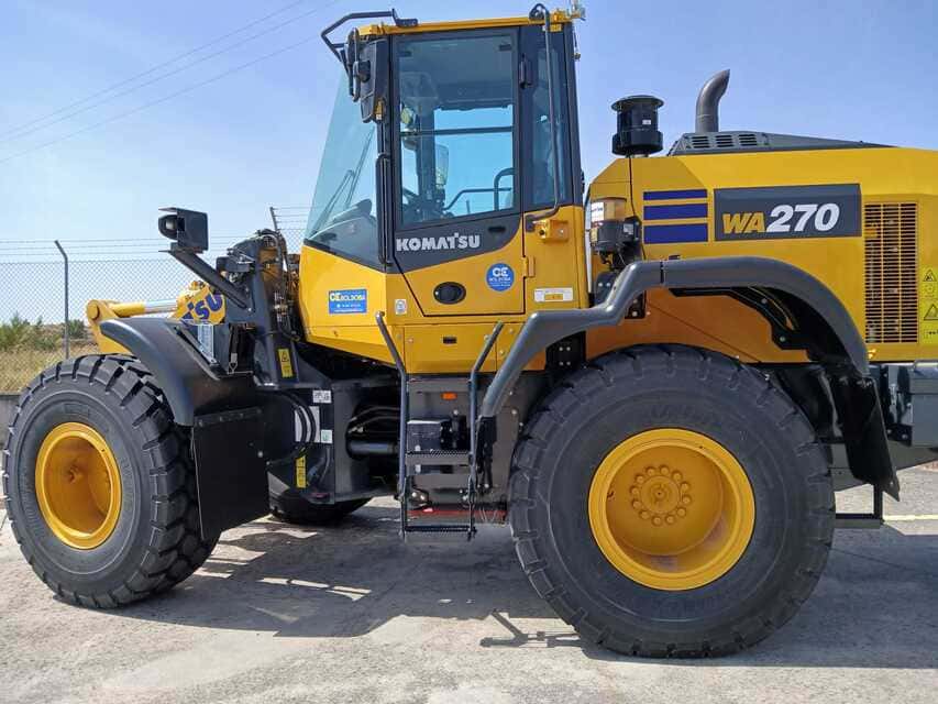 2022 KOMATSU WA 270-8E0